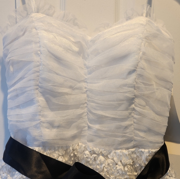 Prom Dress NWT - Picture 8 of 8